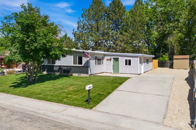 2224 S Rachel Circle, Boise, ID 83706
