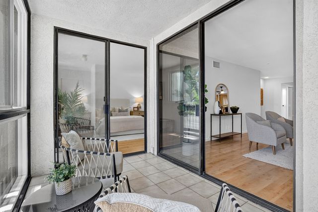4835 E Anaheim Street 105, Long Beach, CA 90804