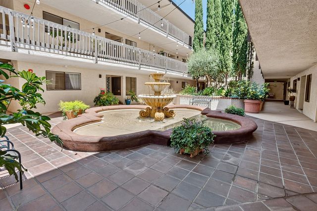 4835 E Anaheim Street 105, Long Beach, CA 90804