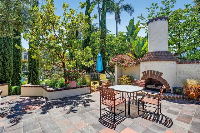 4835 E Anaheim Street 105, Long Beach, CA 90804