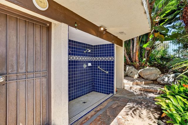 4835 E Anaheim Street 105, Long Beach, CA 90804