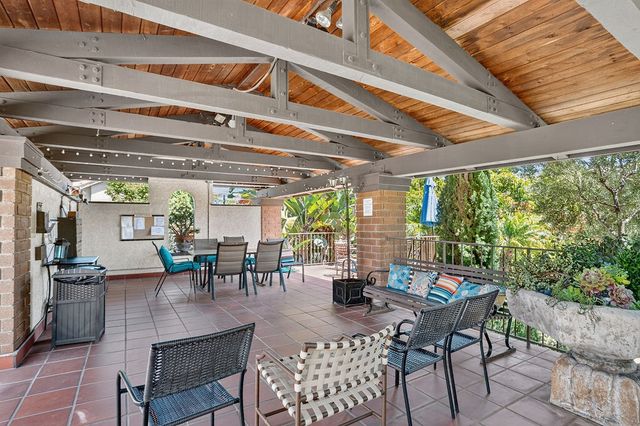 4835 E Anaheim Street 105, Long Beach, CA 90804