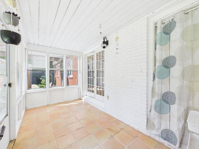 3210 E Elmwood Dr, Wichita, KS 67218