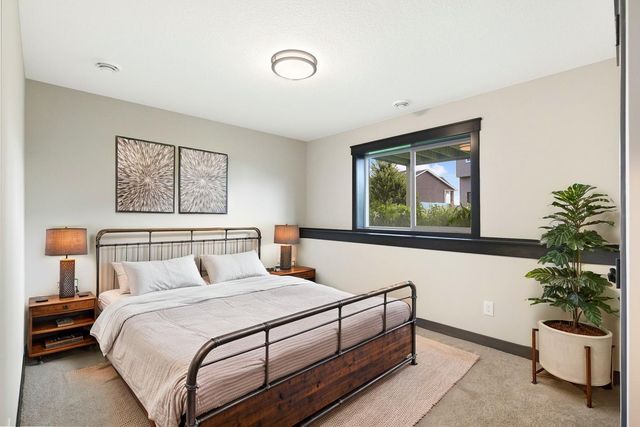 18560 Hexham Lane, Lakeville, MN 55044