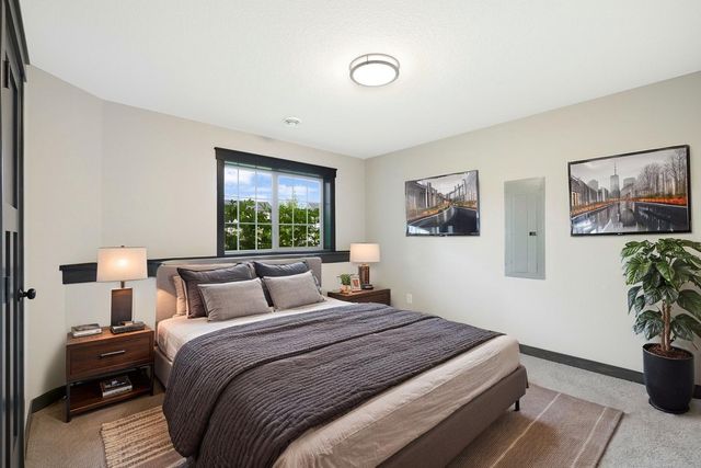 18560 Hexham Lane, Lakeville, MN 55044