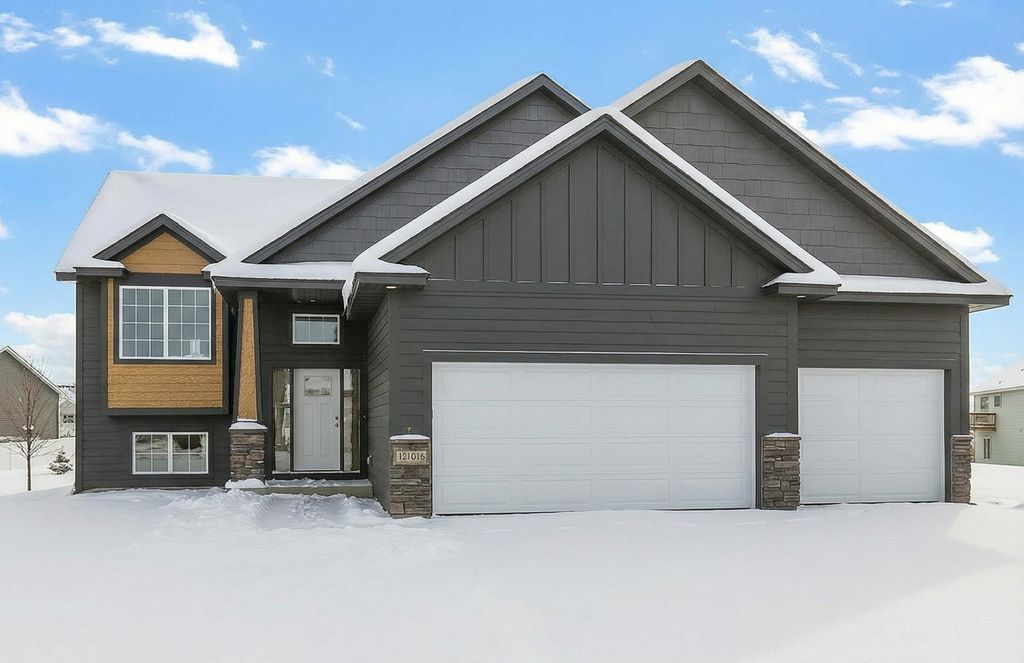 18560 Hexham Lane, Lakeville, MN 55044