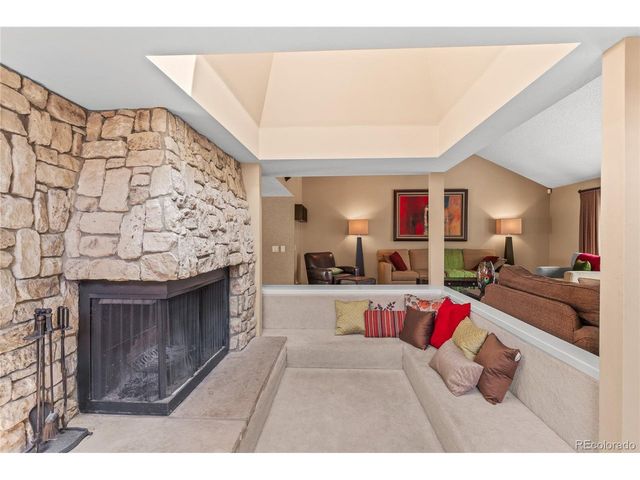 6113 S Galena Ct, Englewood, CO 80111