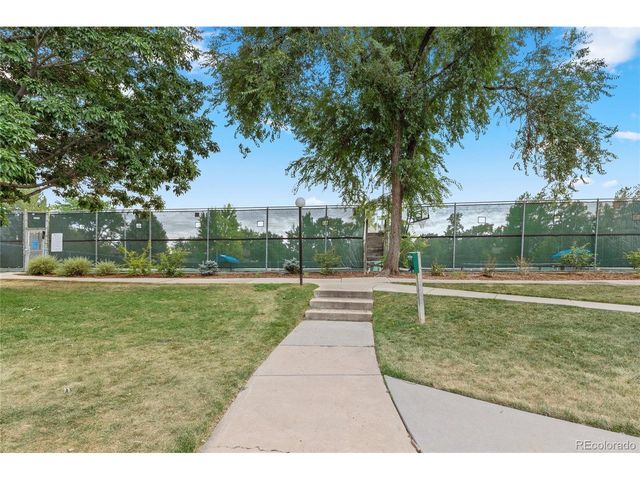 6113 S Galena Ct, Englewood, CO 80111