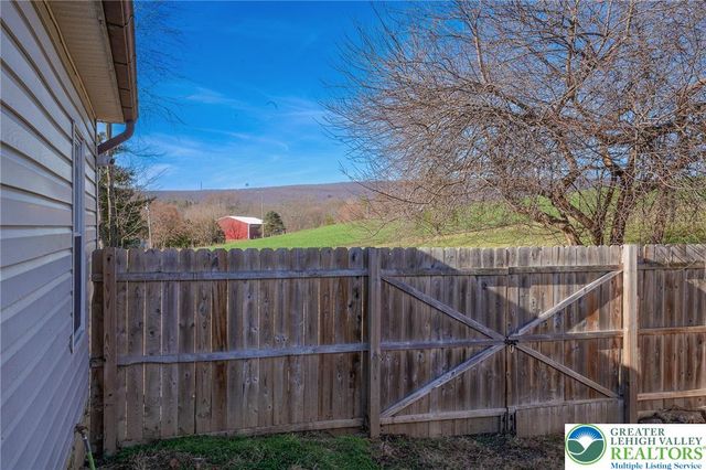 7221 Borman Road, Lynn Twp, PA 18066