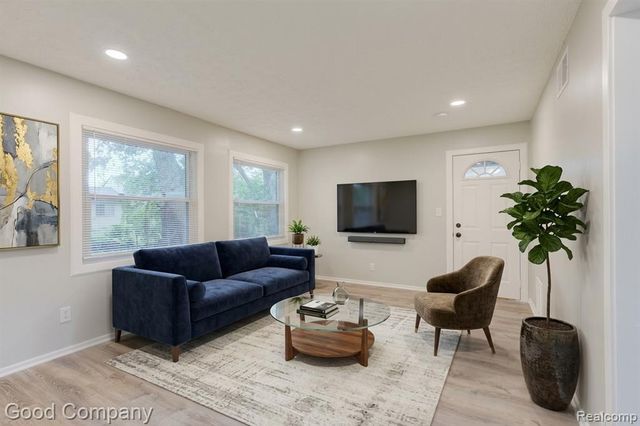 31610 Antrim Court, Westland, MI 48186