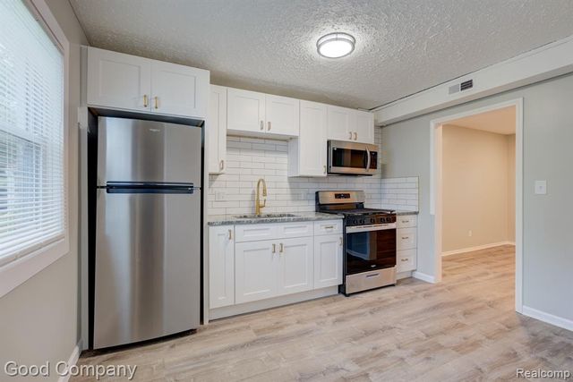 31610 Antrim Court, Westland, MI 48186