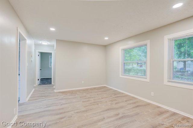 31610 Antrim Court, Westland, MI 48186