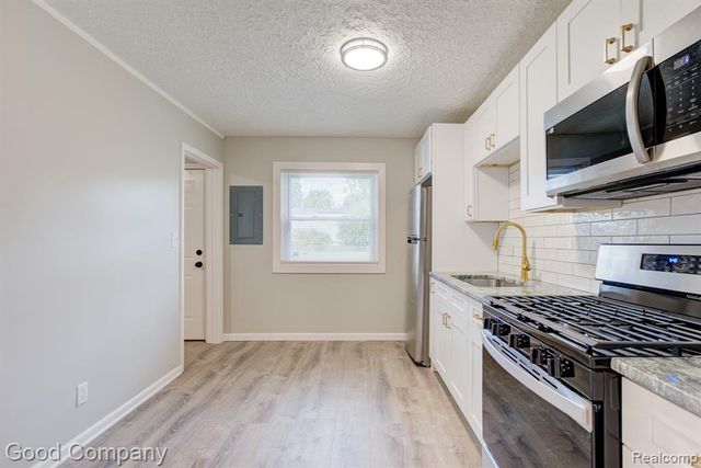 31610 Antrim Court, Westland, MI 48186