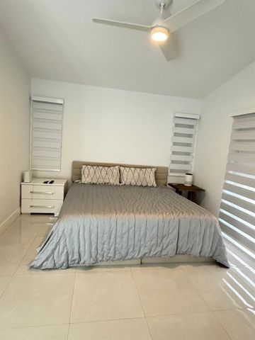 8455 NW 190th Terrace, Hialeah, FL 33015