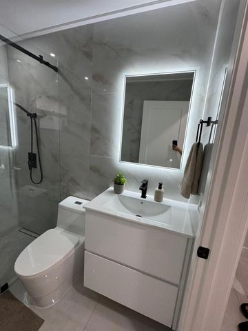 8455 NW 190th Terrace, Hialeah, FL 33015