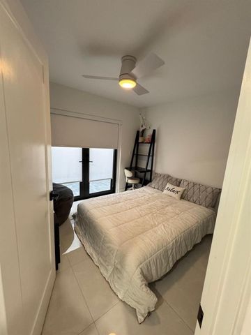 8455 NW 190th Terrace, Hialeah, FL 33015