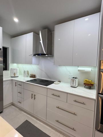 8455 NW 190th Terrace, Hialeah, FL 33015