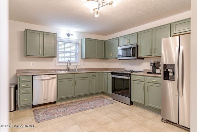 824 N Main St, Elizabethtown, KY 42701