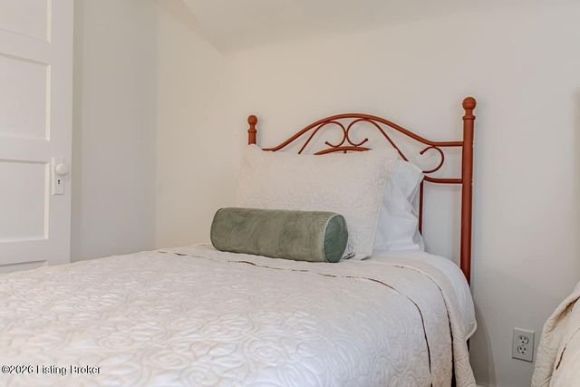824 N Main St, Elizabethtown, KY 42701