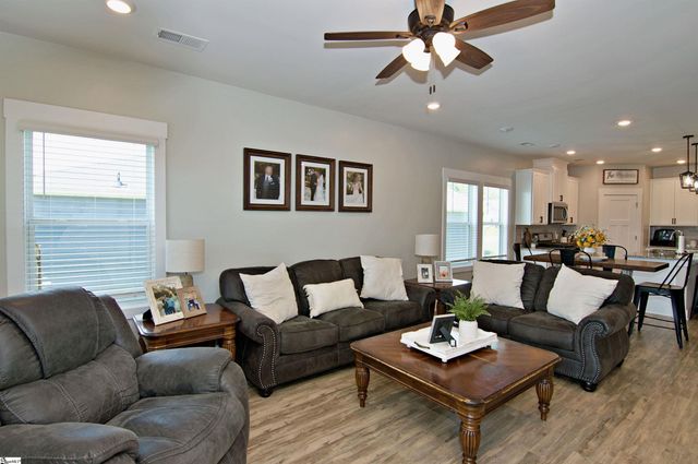 139 Walking Stick Way, Pelzer, SC 29669
