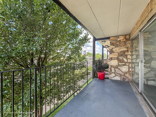 11519 S Kedzie Avenue 57, Merrionette Park, IL 60803
