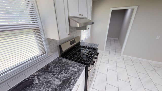6010 E 18th Street, Tulsa, OK 74112