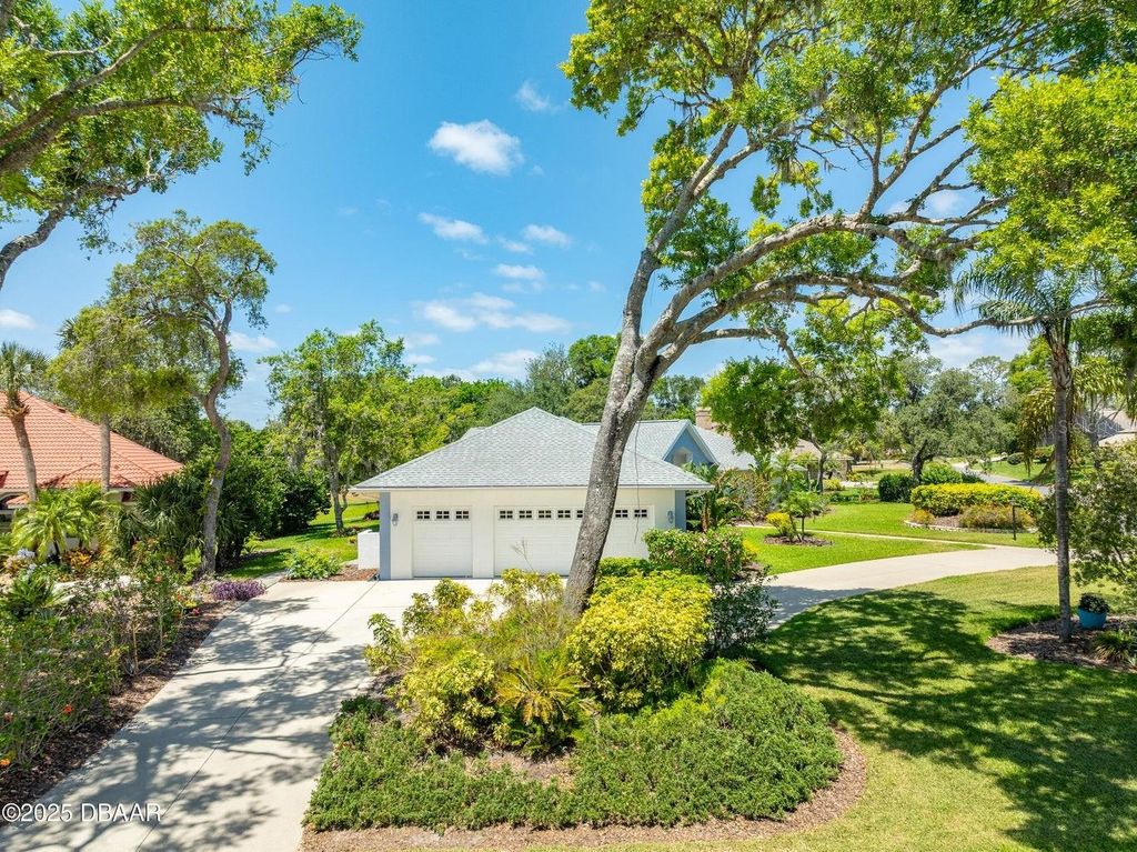 Image 68 of property listing at 203 PRESTWICK DRIVE, New Smyrna Beach, FL 32168