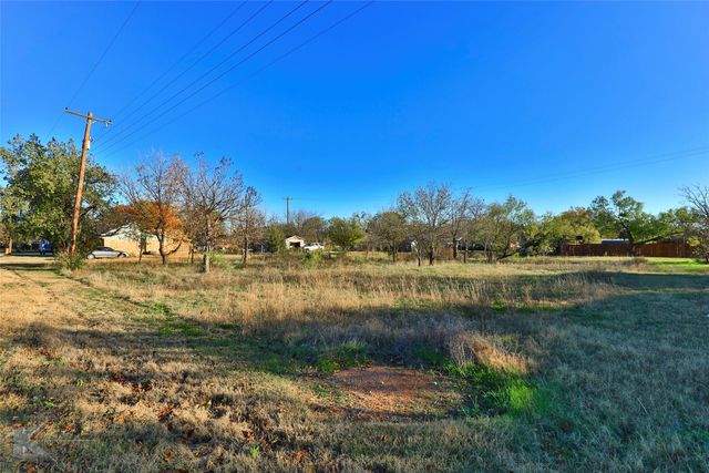 635 Main, Lawn, TX 79530
