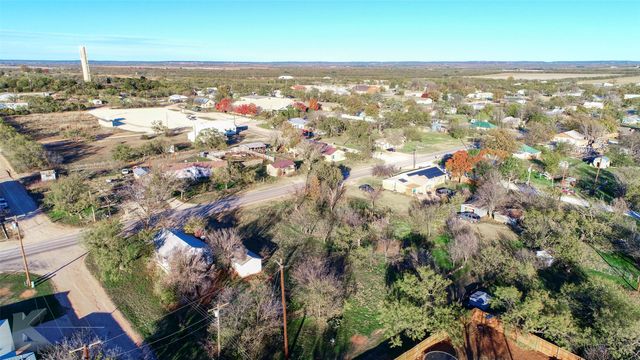 635 Main, Lawn, TX 79530