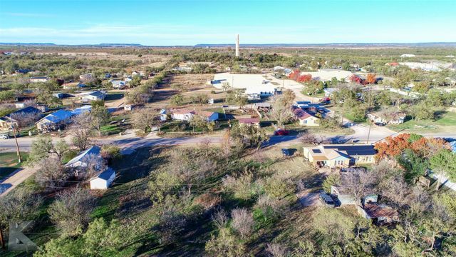 635 Main, Lawn, TX 79530