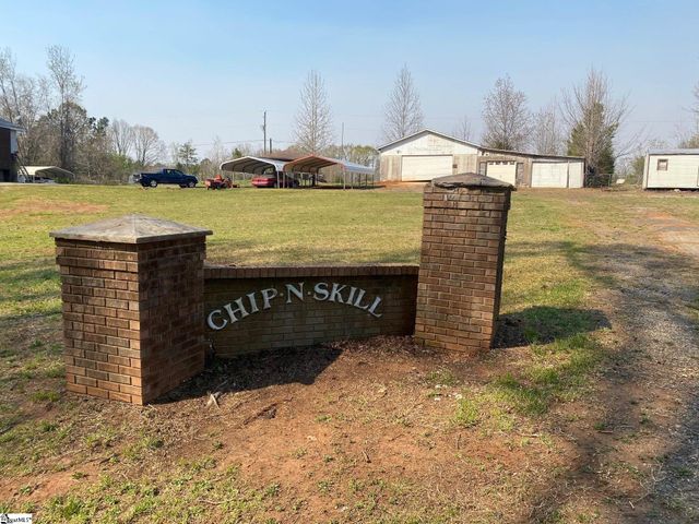 2886 Harris Bridge Road, Woodruff, SC 29388