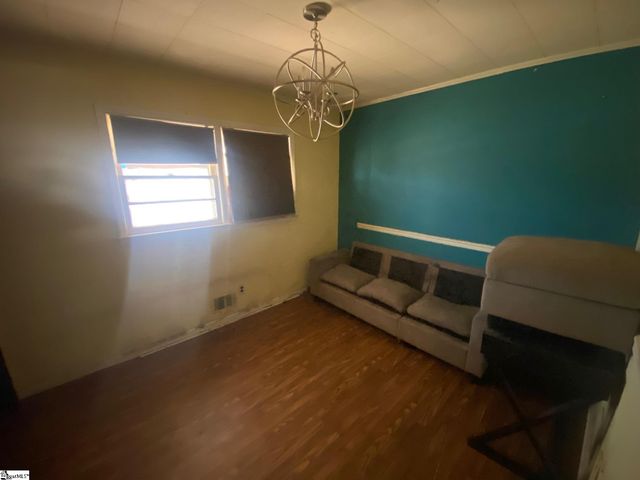 2886 Harris Bridge Road, Woodruff, SC 29388