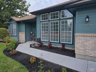 8252 W Pomona Court, Boise, ID 83704