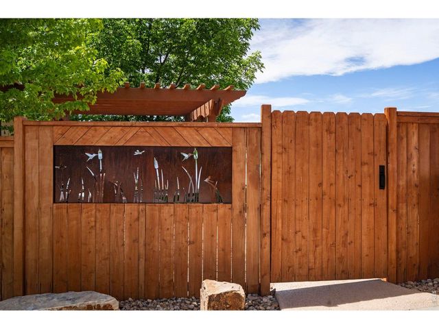 2078 Park Dr, Loveland, CO 80538