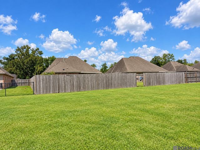 13138 Montrose North Drive, Denham Springs, LA 70726