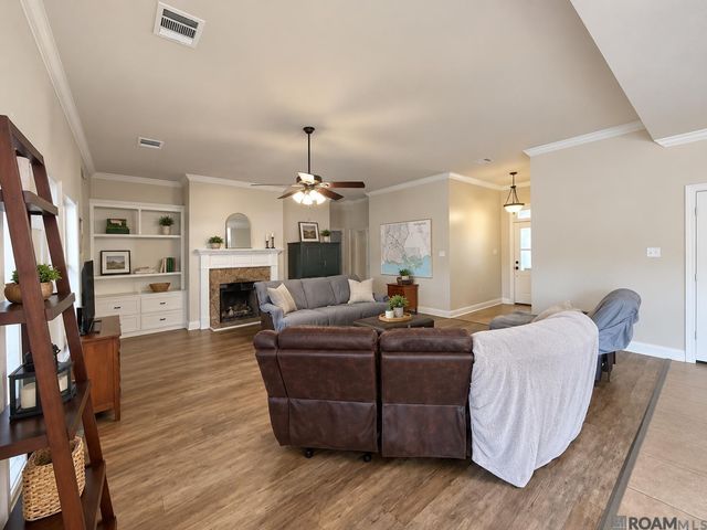 13138 Montrose North Drive, Denham Springs, LA 70726
