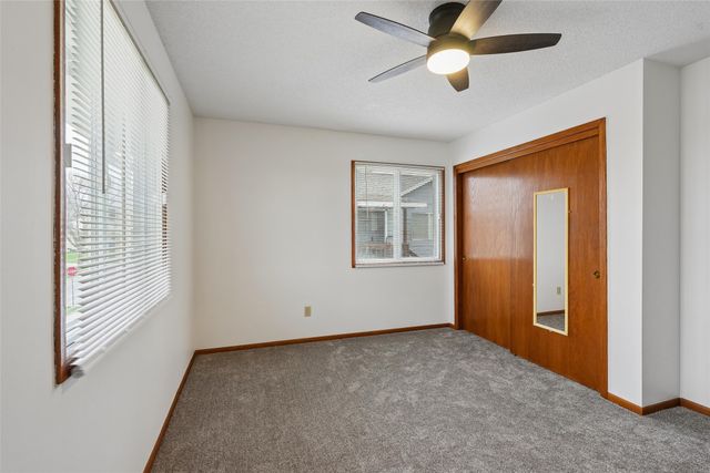 2446 SE 18th Court, Des Moines, IA 50320