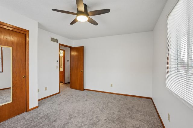 2446 SE 18th Court, Des Moines, IA 50320