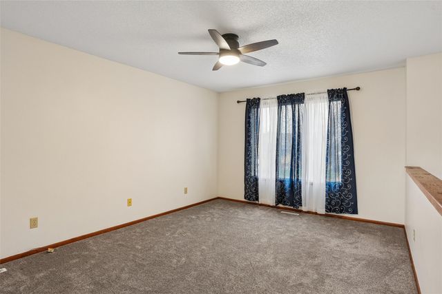 2446 SE 18th Court, Des Moines, IA 50320