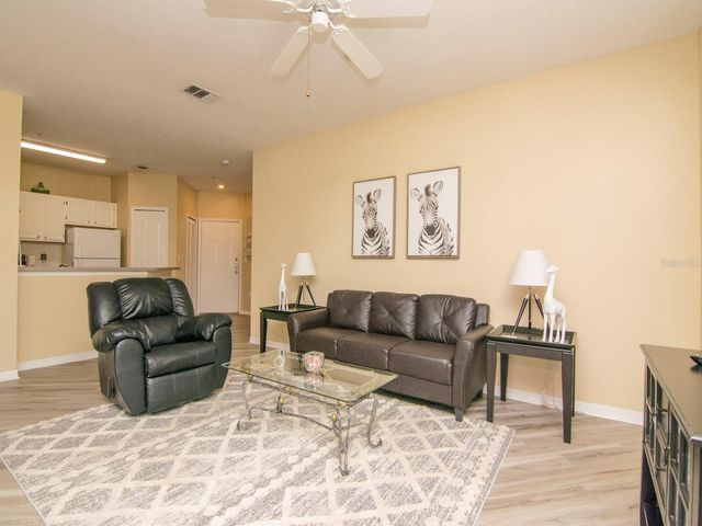 5815 LEGACY CRESCENT PLACE 202, Riverview, FL 33578