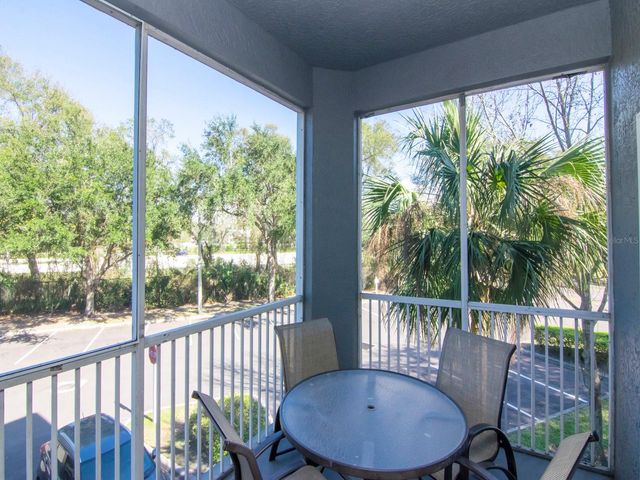 5815 LEGACY CRESCENT PLACE 202, Riverview, FL 33578
