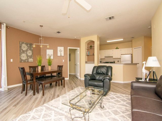 5815 LEGACY CRESCENT PLACE 202, Riverview, FL 33578