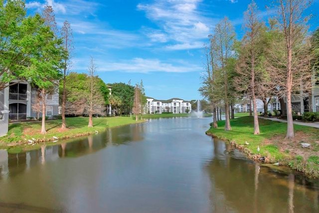 5815 LEGACY CRESCENT PLACE 202, Riverview, FL 33578