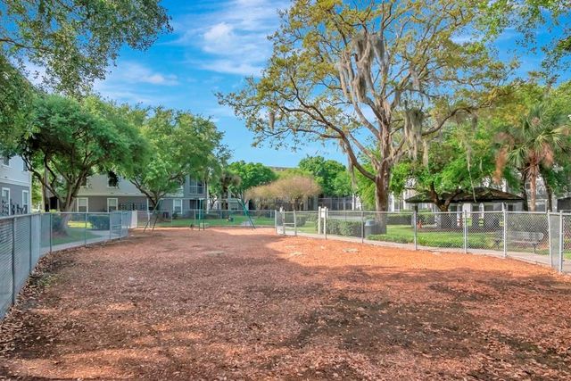 5815 LEGACY CRESCENT PLACE 202, Riverview, FL 33578