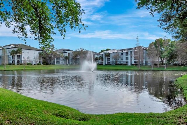 5815 LEGACY CRESCENT PLACE 202, Riverview, FL 33578