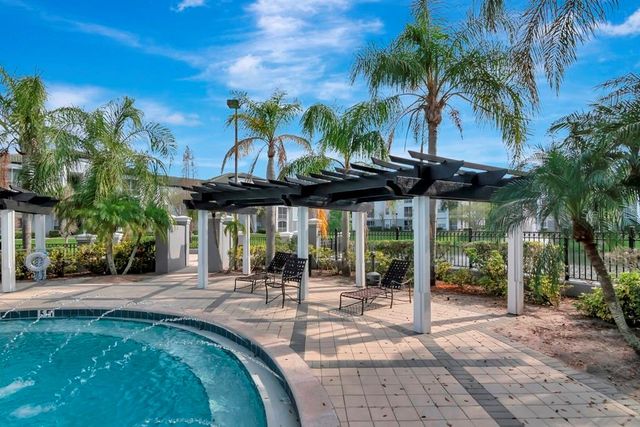 5815 LEGACY CRESCENT PLACE 202, Riverview, FL 33578