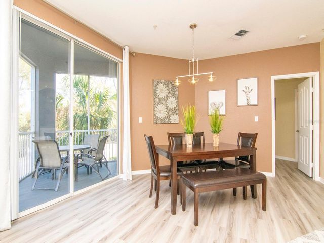 5815 LEGACY CRESCENT PLACE 202, Riverview, FL 33578