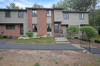 44 Hitching Post Lane 44, Glastonbury, CT 06033