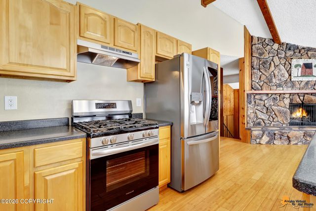 6008 Winding Way, Anchorage, AK 99504