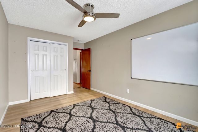 6008 Winding Way, Anchorage, AK 99504